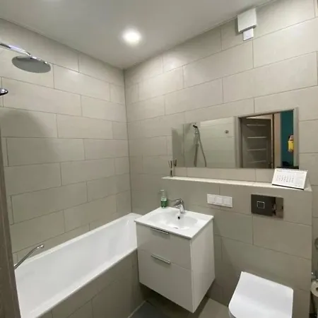 Cozy Flat Center *